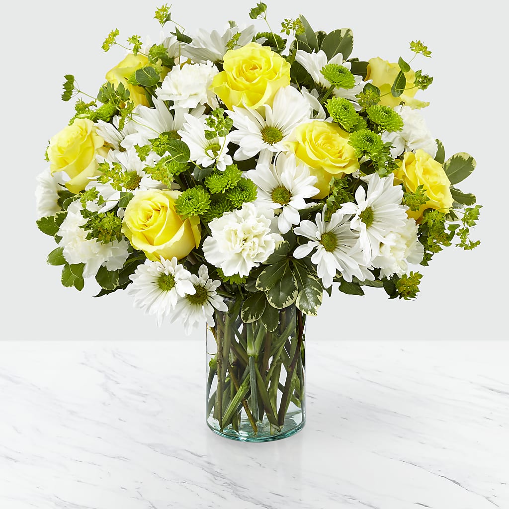 Happy Day Bouquet – The Love Bug Flowers, Timmins ON