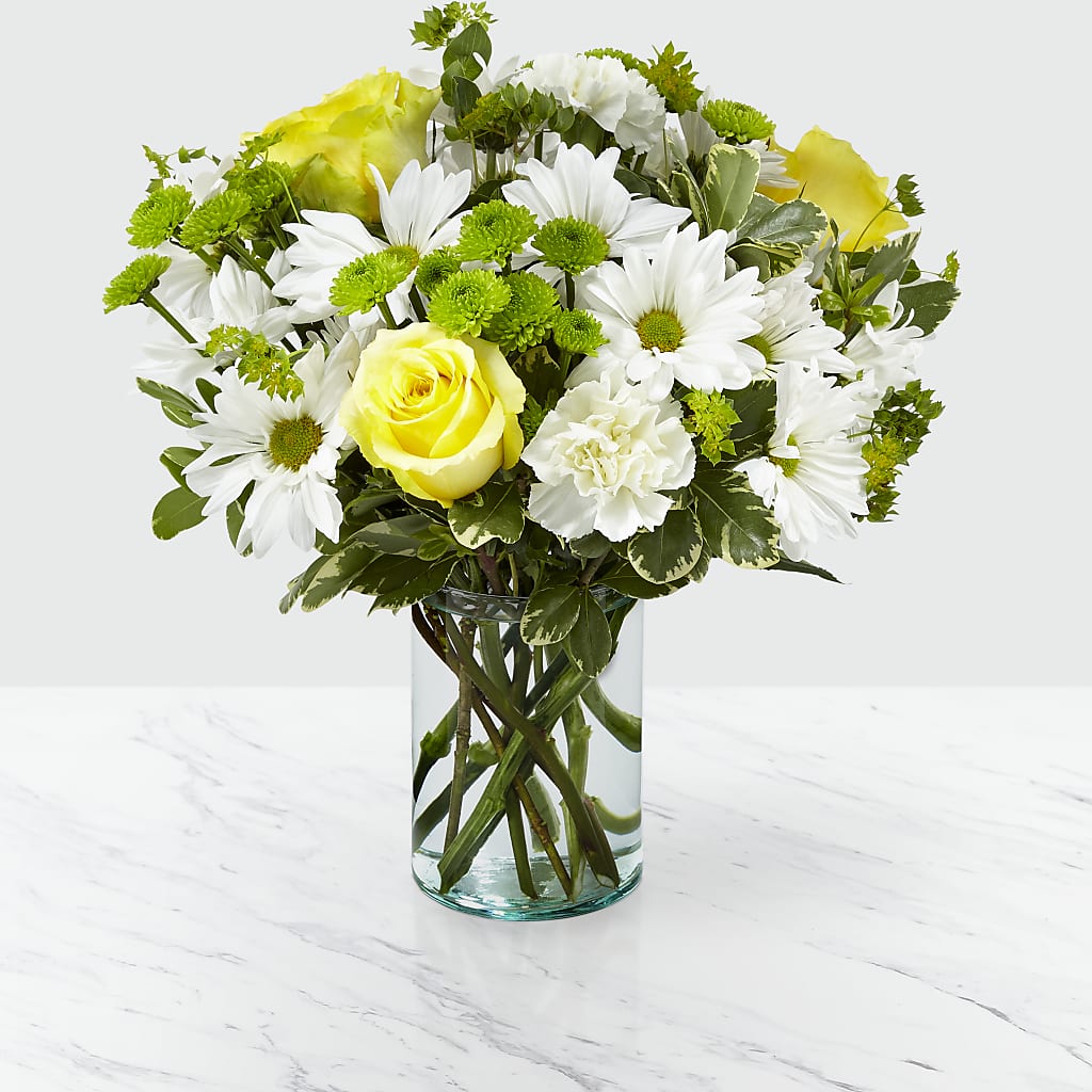 Happy Day Bouquet – The Love Bug Flowers, Timmins ON