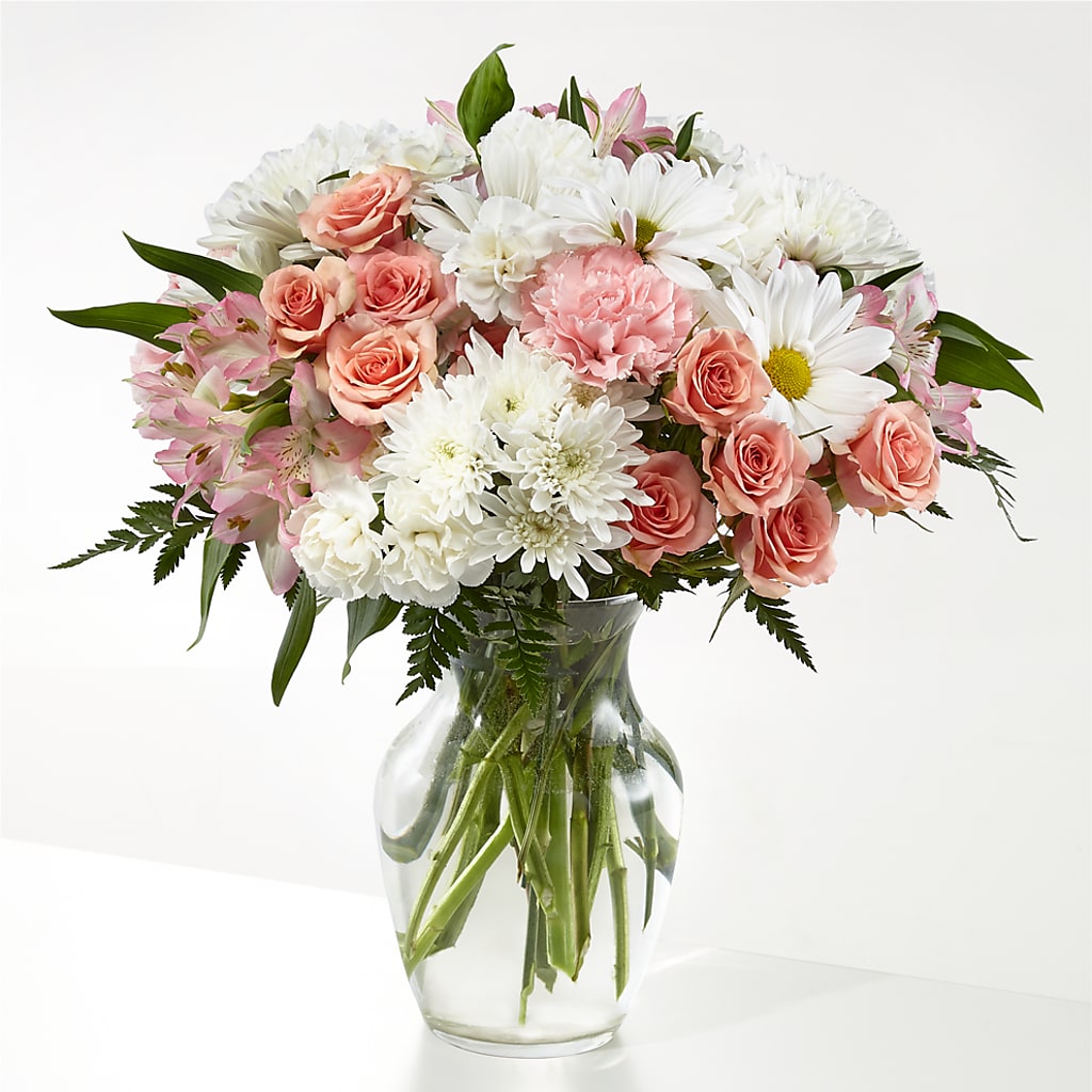 Blush Crush Bouquet – The Love Bug Flowers, Timmins ON