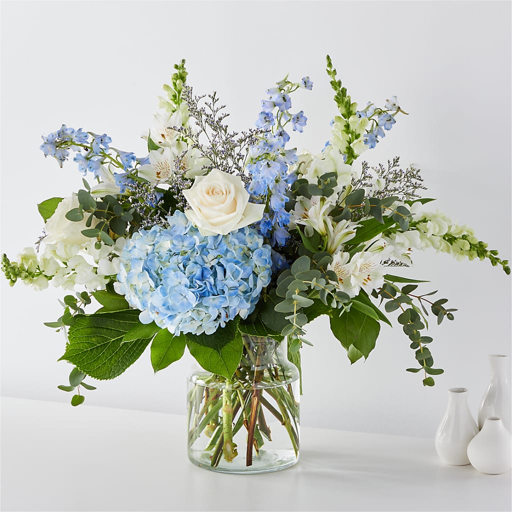 Coastal Blossom Bouquet – The Love Bug Flowers, Timmins ON