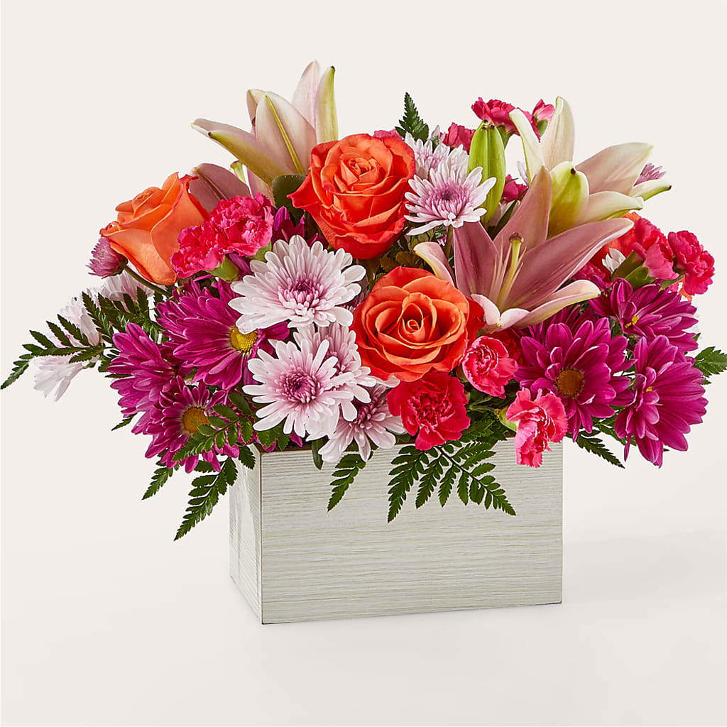 Light of My Life Box Bouquet – The Love Bug Flowers, Timmins ON