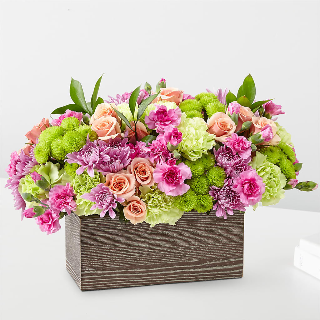 Simple Charm Bouquet – The Love Bug Flowers, Timmins ON