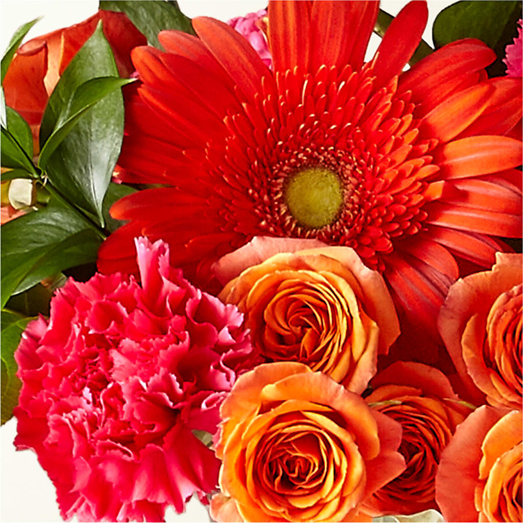 Florist Designed Mixed Bouquet – The Love Bug Flowers, Timmins ON