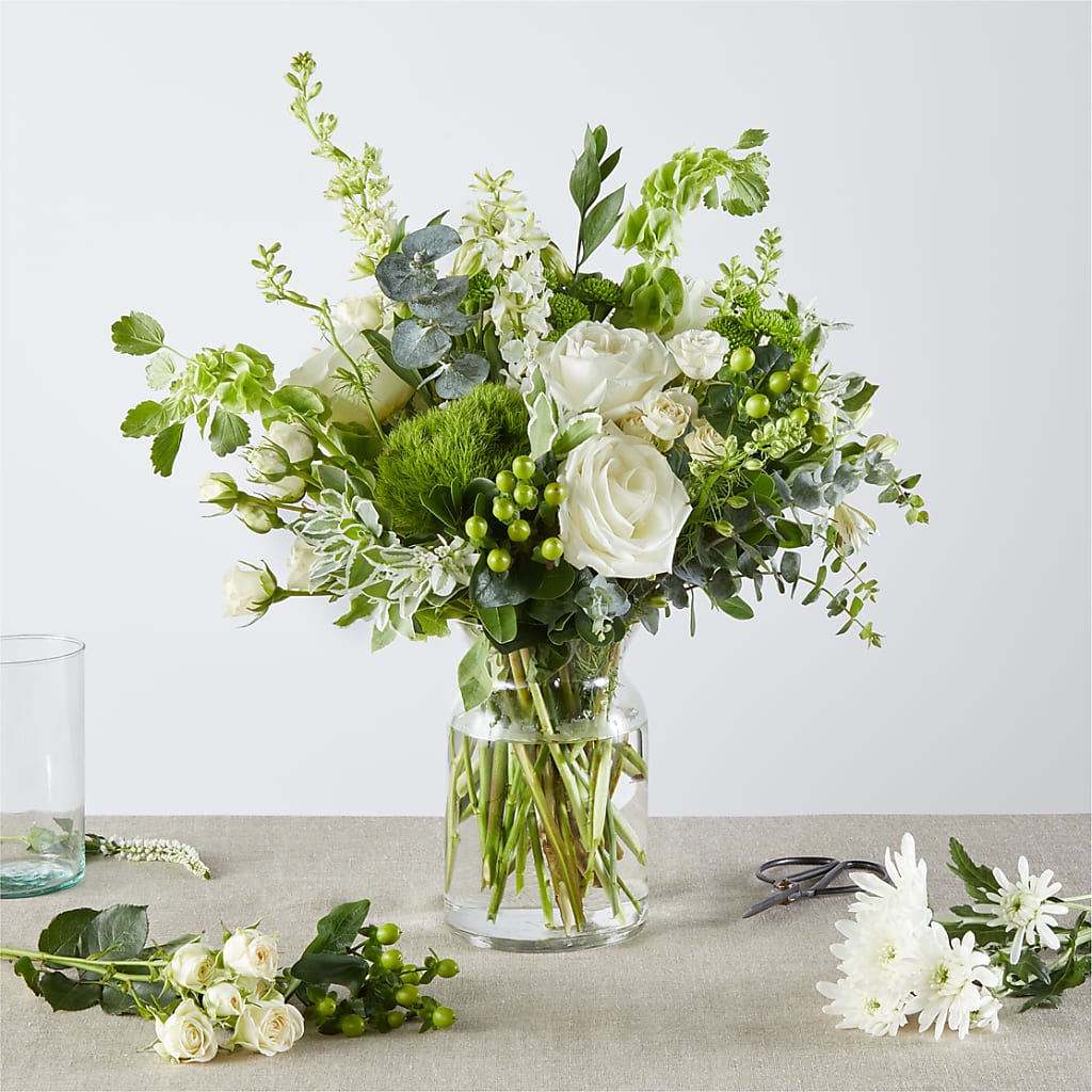 Irish Garden - A Florist Original – The Love Bug Flowers, Timmins ON