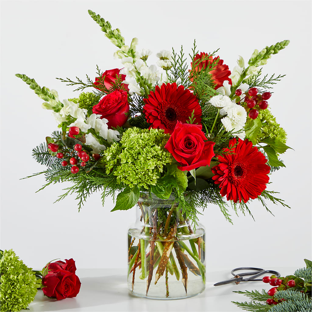 Merry Moment Bouquet – A Florist Original – The Love Bug Flowers, Timmins ON