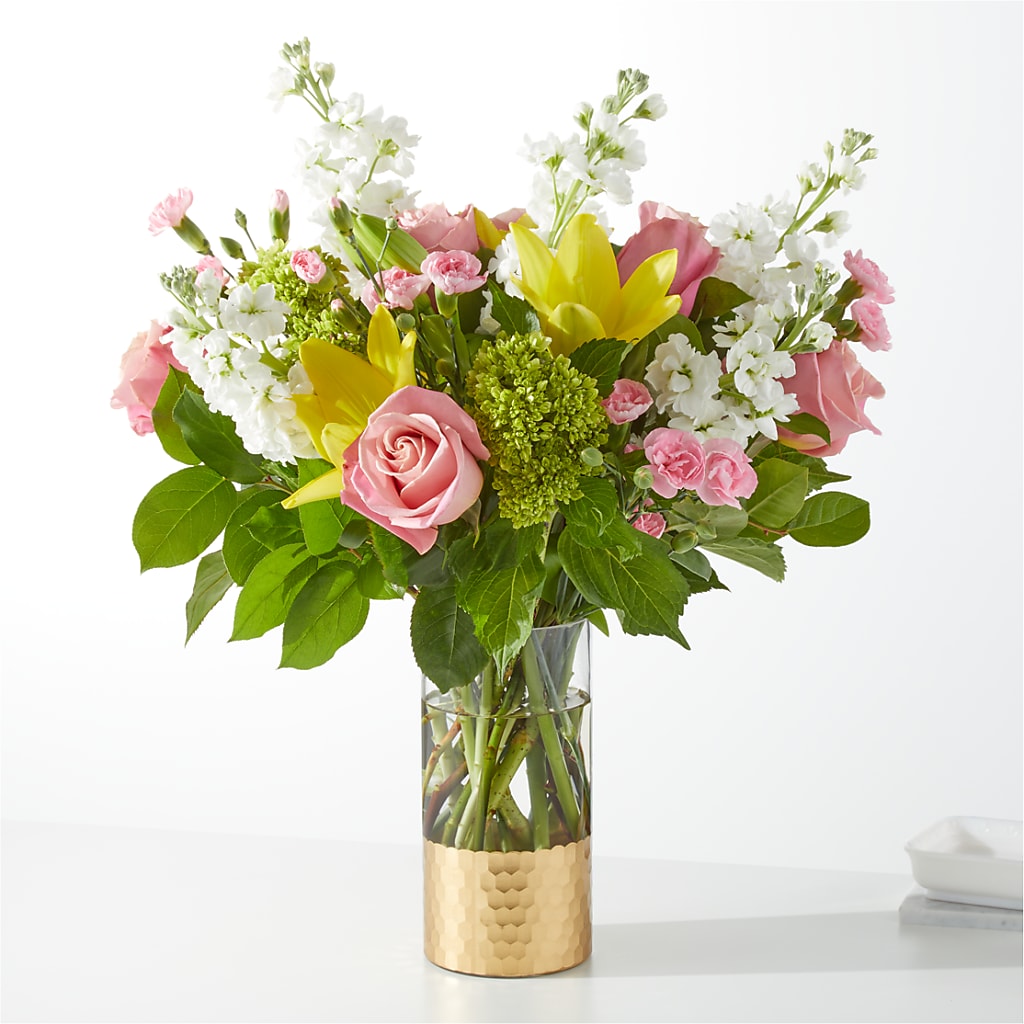 Garden Delight Bouquet – The Love Bug Flowers, Timmins ON