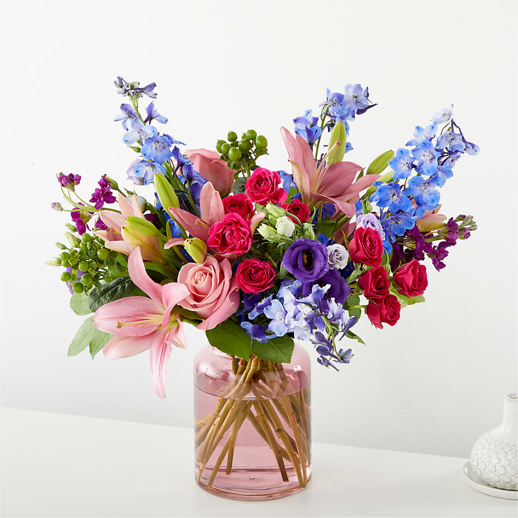 Breezy Meadows Bouquet – The Love Bug Flowers, Timmins ON