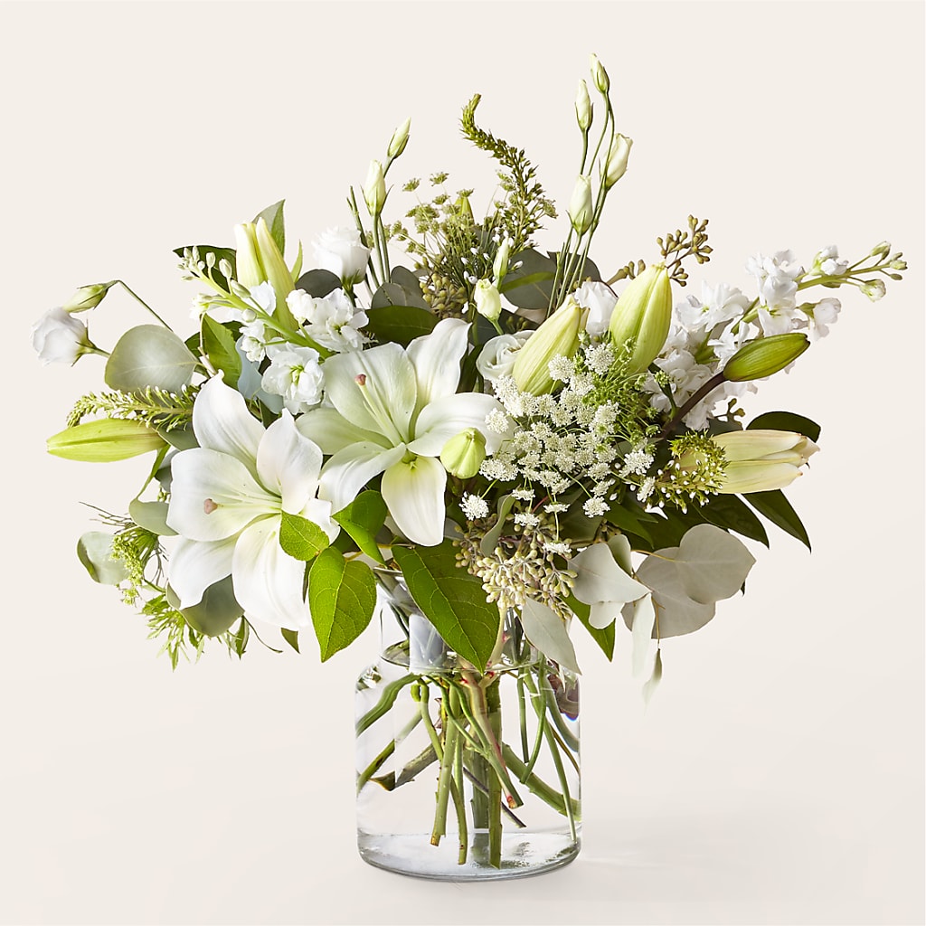 Alluring Elegance Bouquet – The Love Bug Flowers, Timmins ON