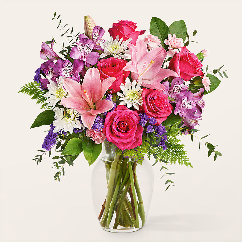 Lace & Pearls Bouquet – The Love Bug Flowers, Timmins ON