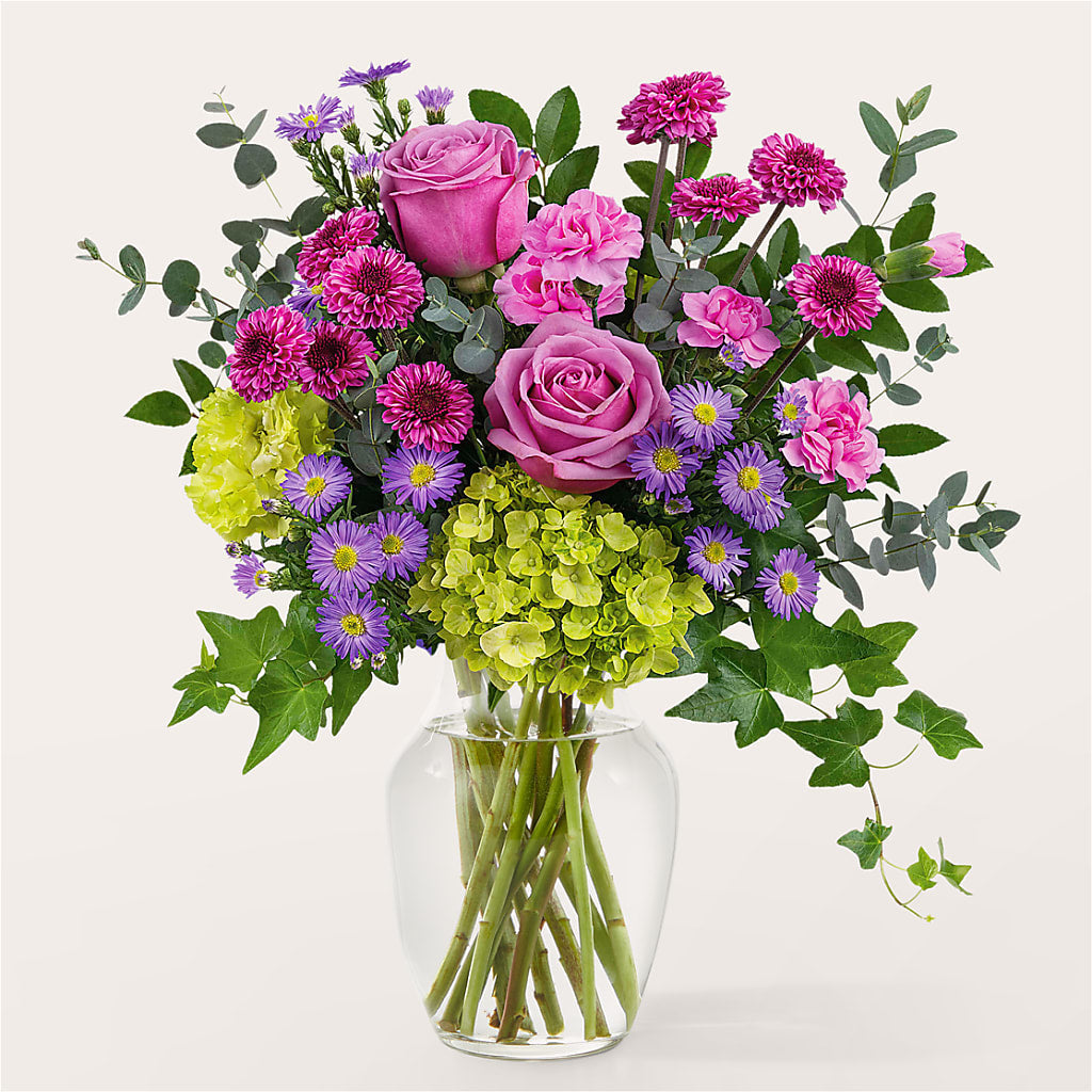 Whispering Garden Bouquet – The Love Bug Flowers, Timmins ON