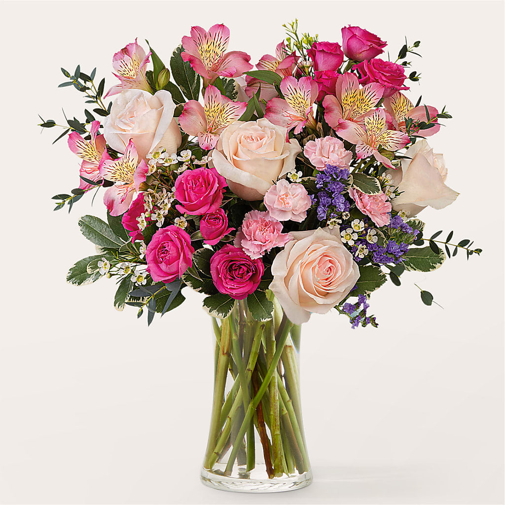 A La Mode Bouquet – The Love Bug Flowers, Timmins ON