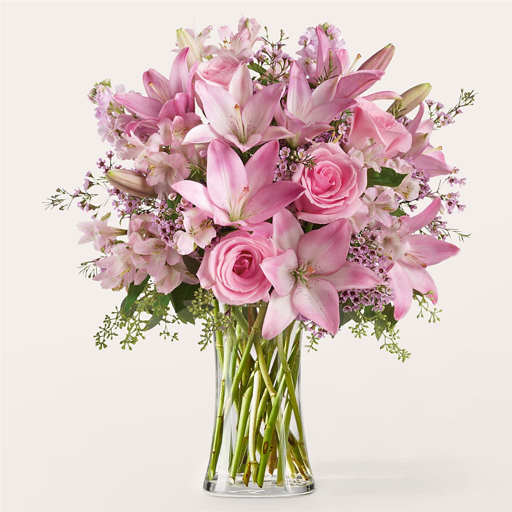 Gentle Gesture Bouquet – The Love Bug Flowers, Timmins ON