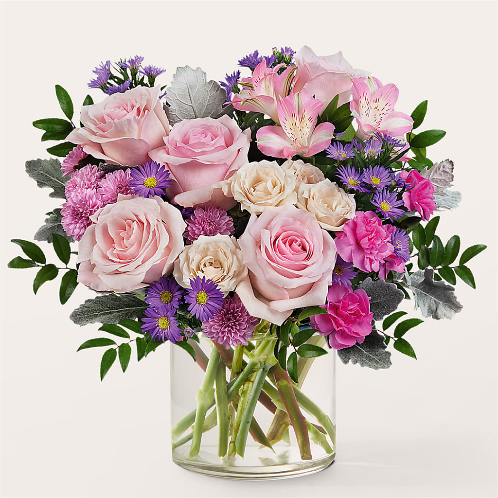 Light as a Feather Bouquet – The Love Bug Flowers, Timmins ON