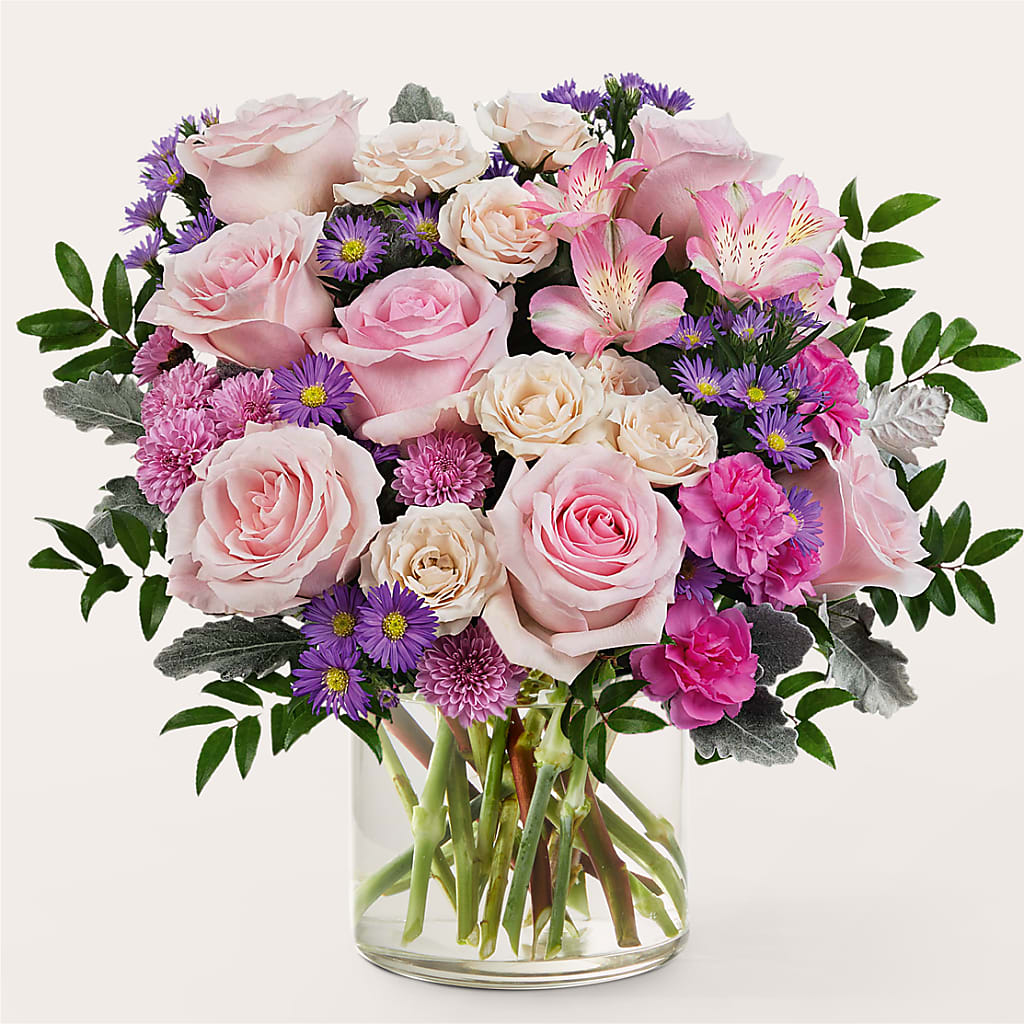 Light as a Feather Bouquet – The Love Bug Flowers, Timmins ON