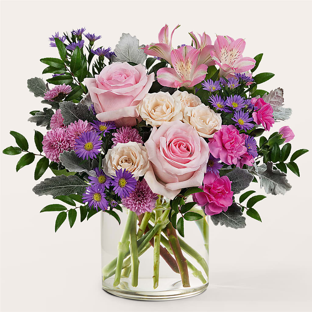 Light as a Feather Bouquet – The Love Bug Flowers, Timmins ON