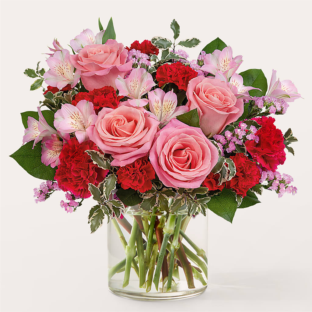 First Impressions Bouquet – The Love Bug Flowers, Timmins ON