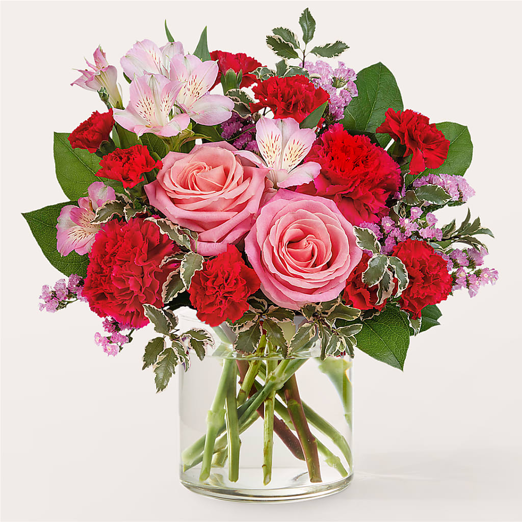 First Impressions Bouquet – The Love Bug Flowers, Timmins ON