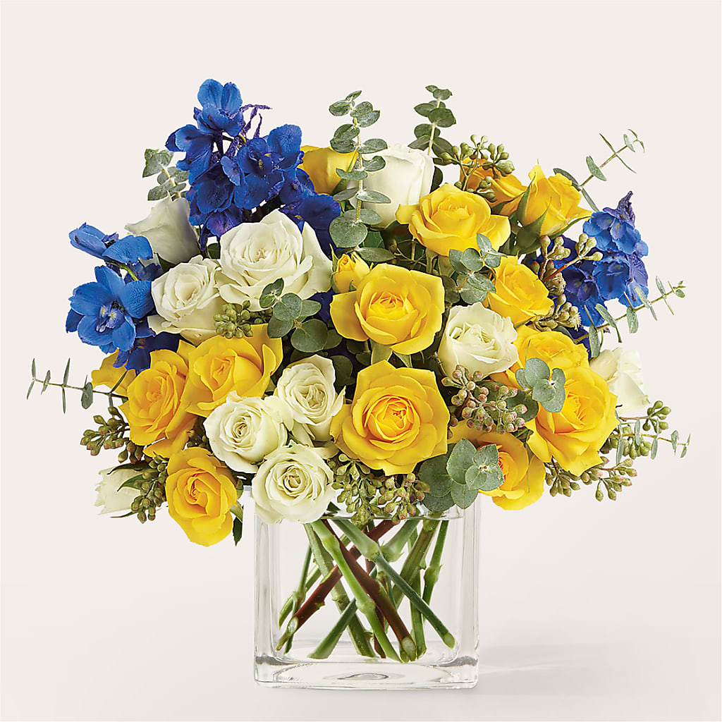 Sparkling Citrine Bouquet – The Love Bug Flowers, Timmins ON