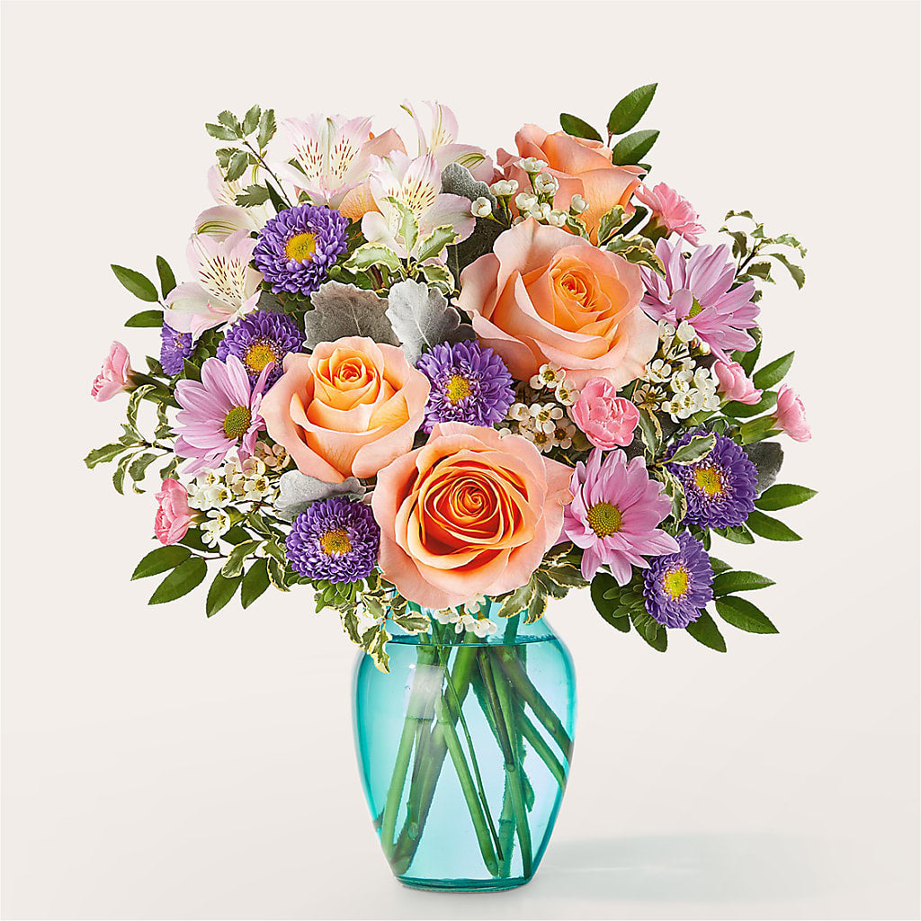 Soft Melody Bouquet – The Love Bug Flowers, Timmins ON