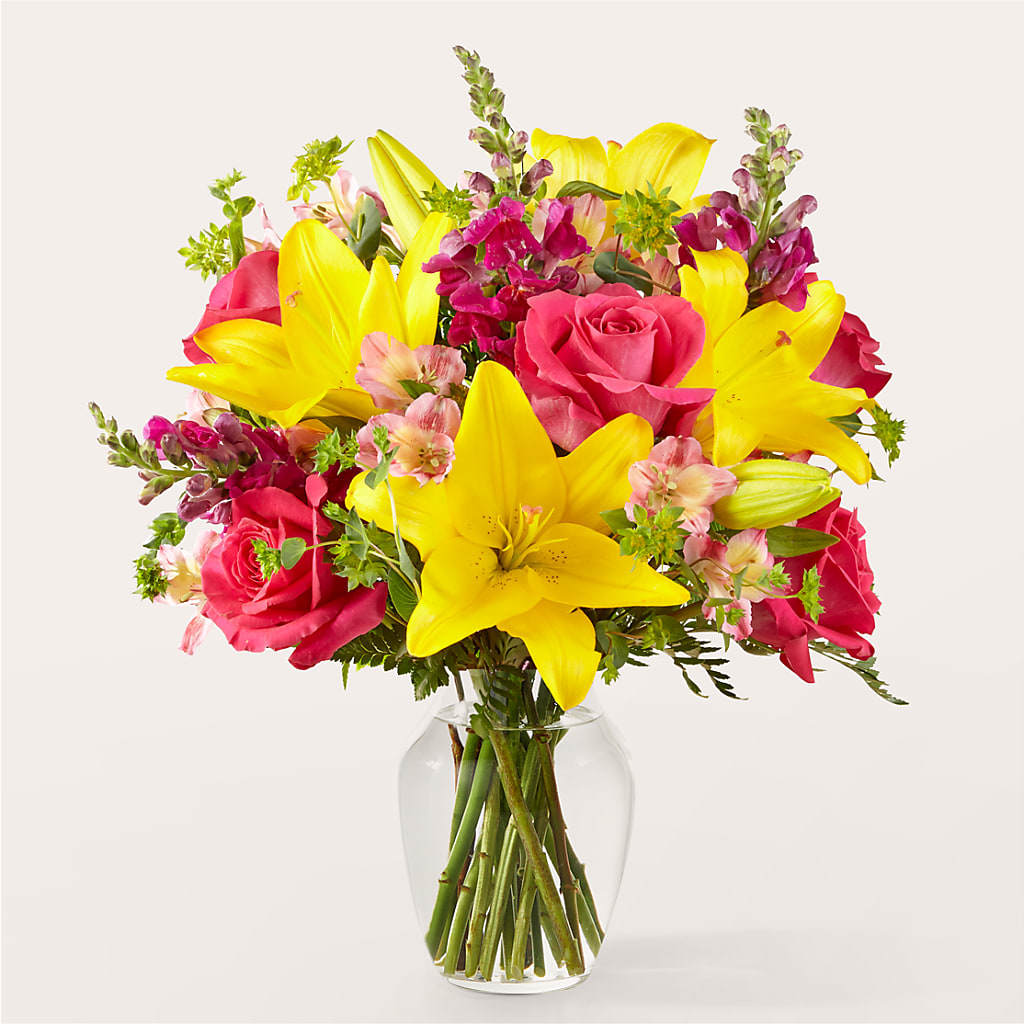 Lovely Day Bouquet – The Love Bug Flowers, Timmins ON