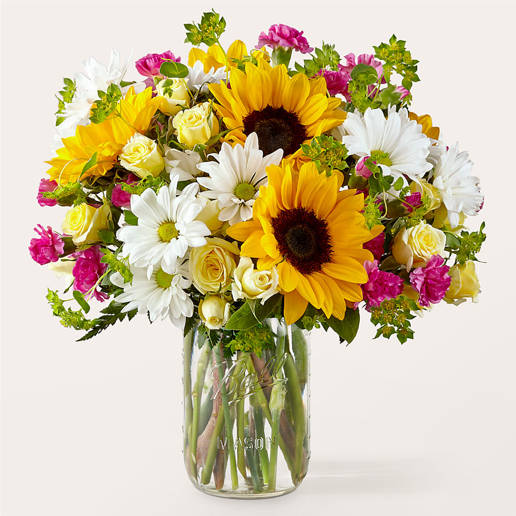 Aglow Bouquet – The Love Bug Flowers, Timmins ON
