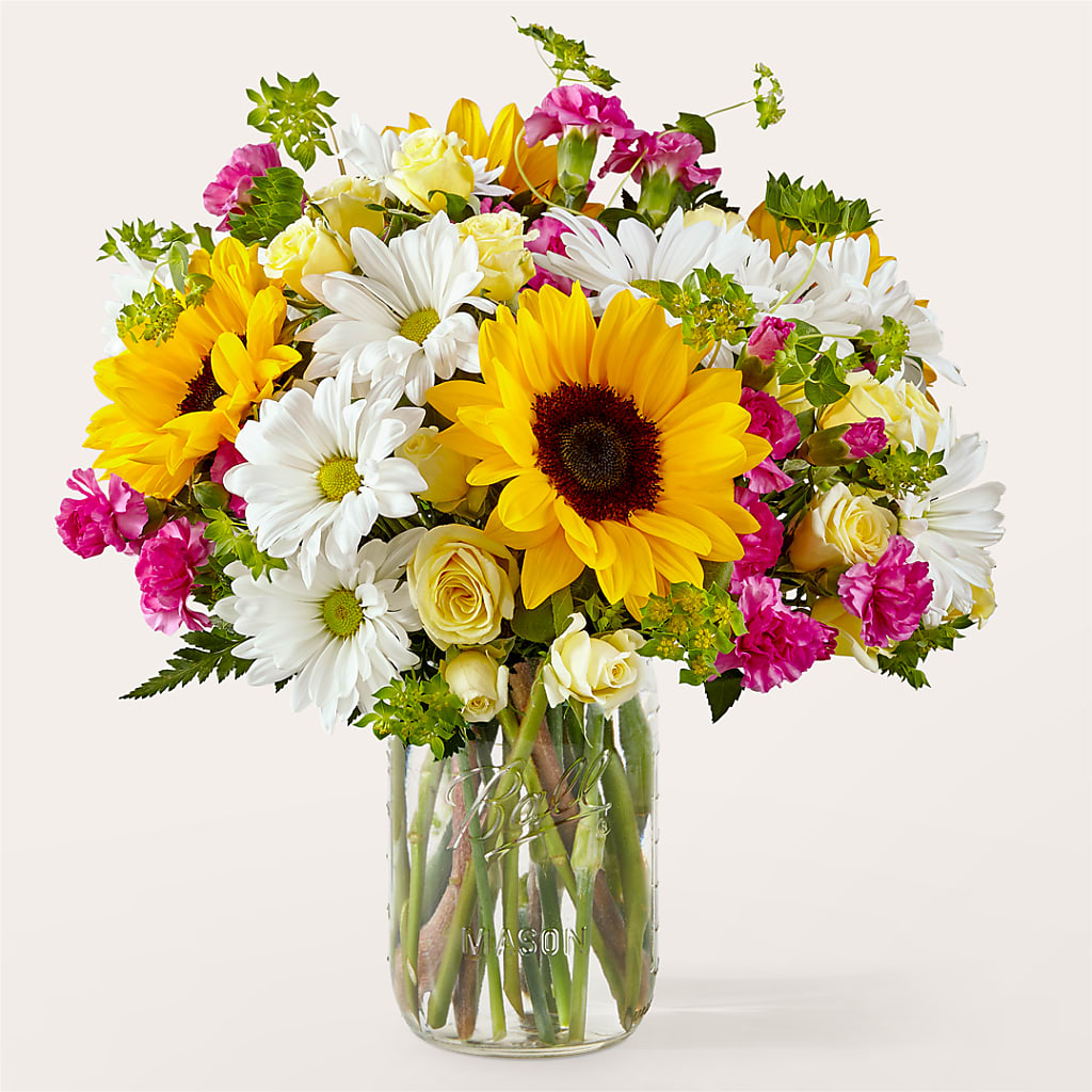 Aglow Bouquet – The Love Bug Flowers, Timmins ON
