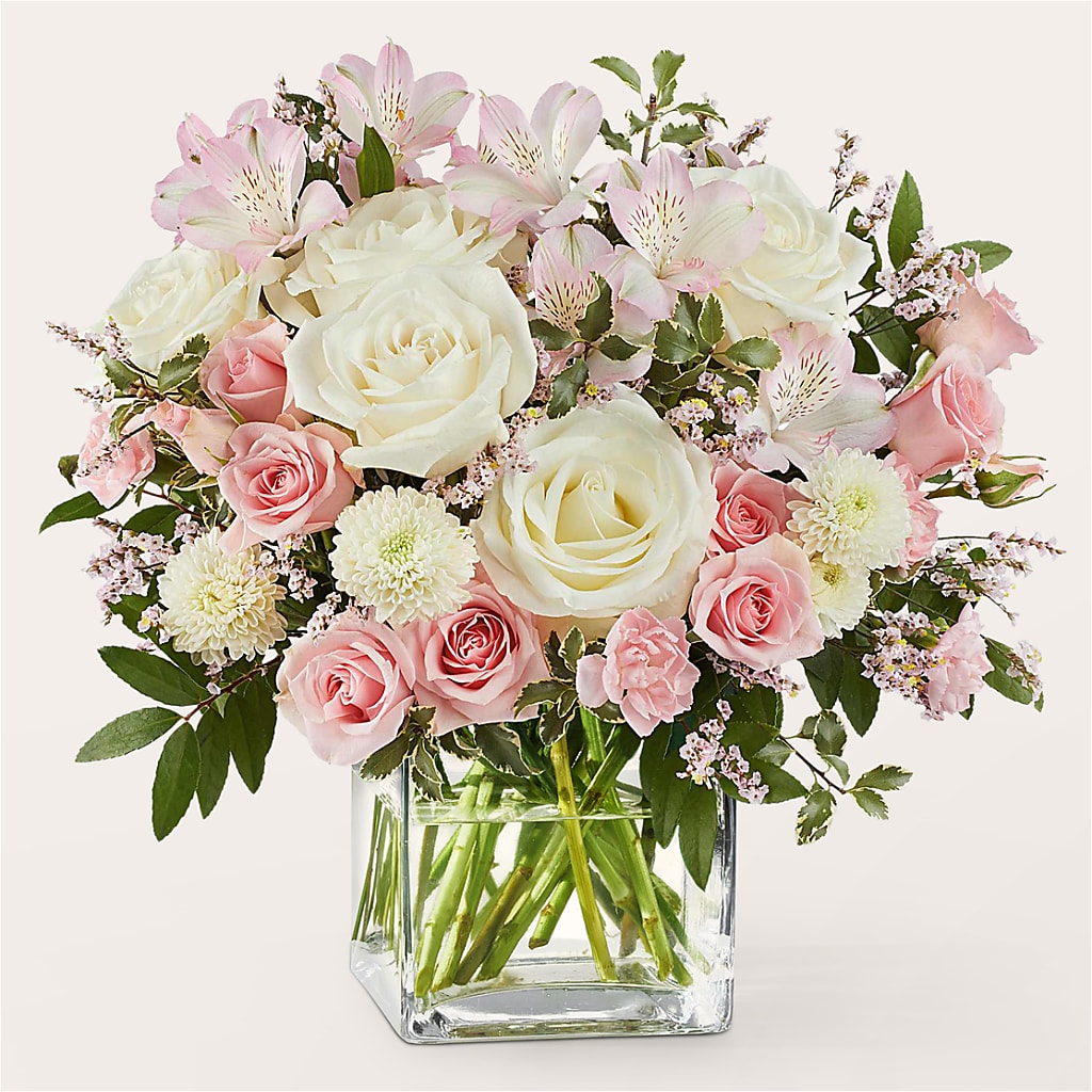 Day Made Bouquet – The Love Bug Flowers, Timmins ON