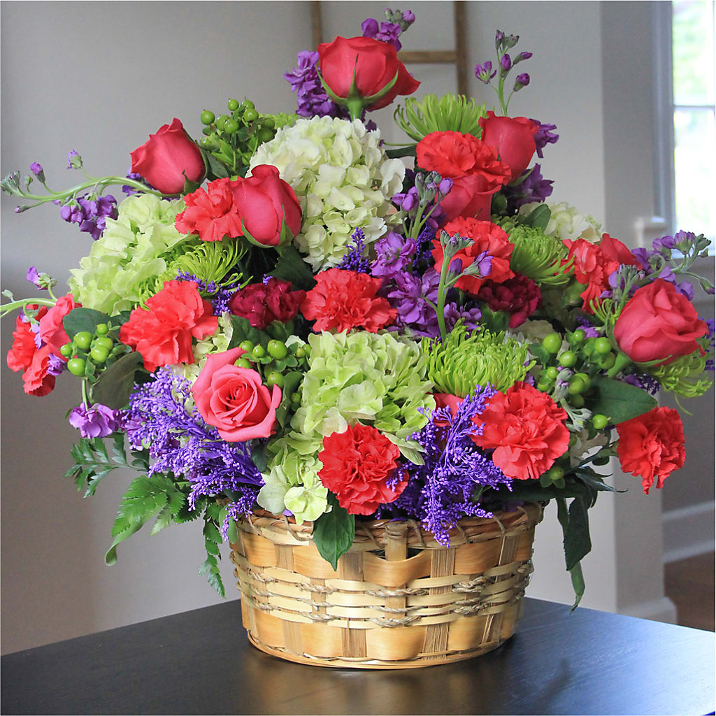 Warm Embrace Arrangement – The Love Bug Flowers, Timmins ON