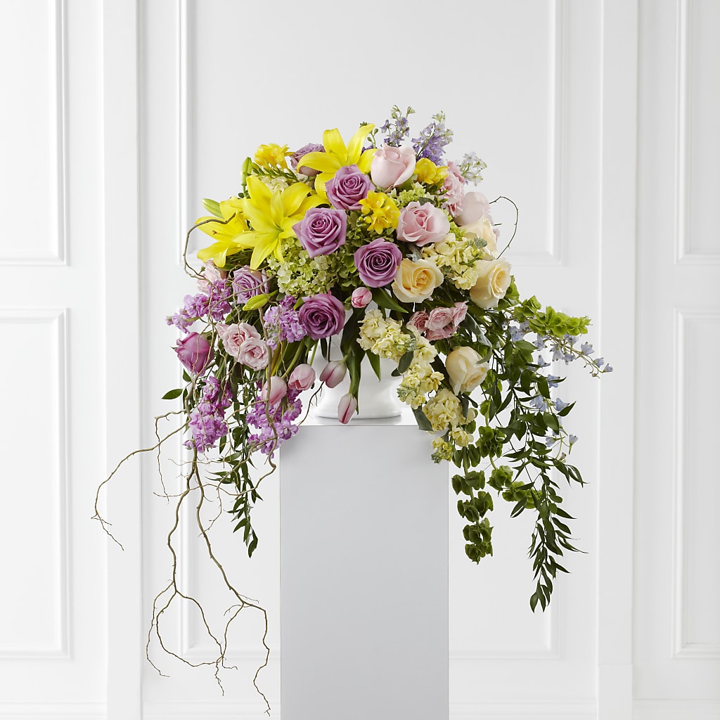 Display of Affection Arrangement – The Love Bug Flowers, Timmins ON