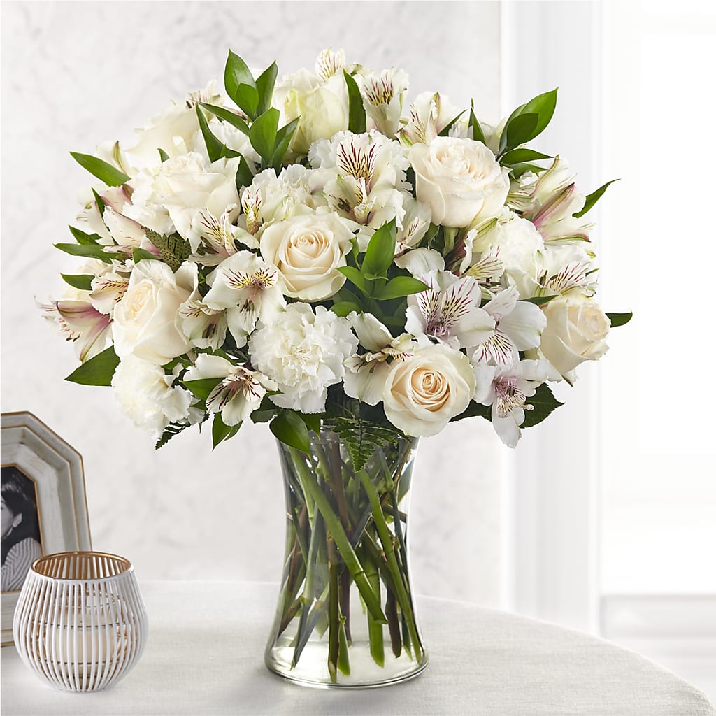 Cherished Friend Bouquet – The Love Bug Flowers, Timmins ON
