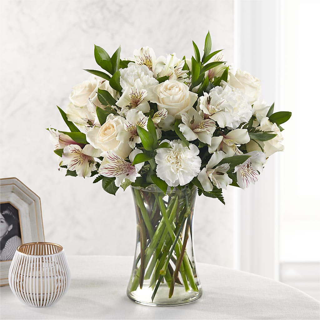 Cherished Friend Bouquet – The Love Bug Flowers, Timmins ON