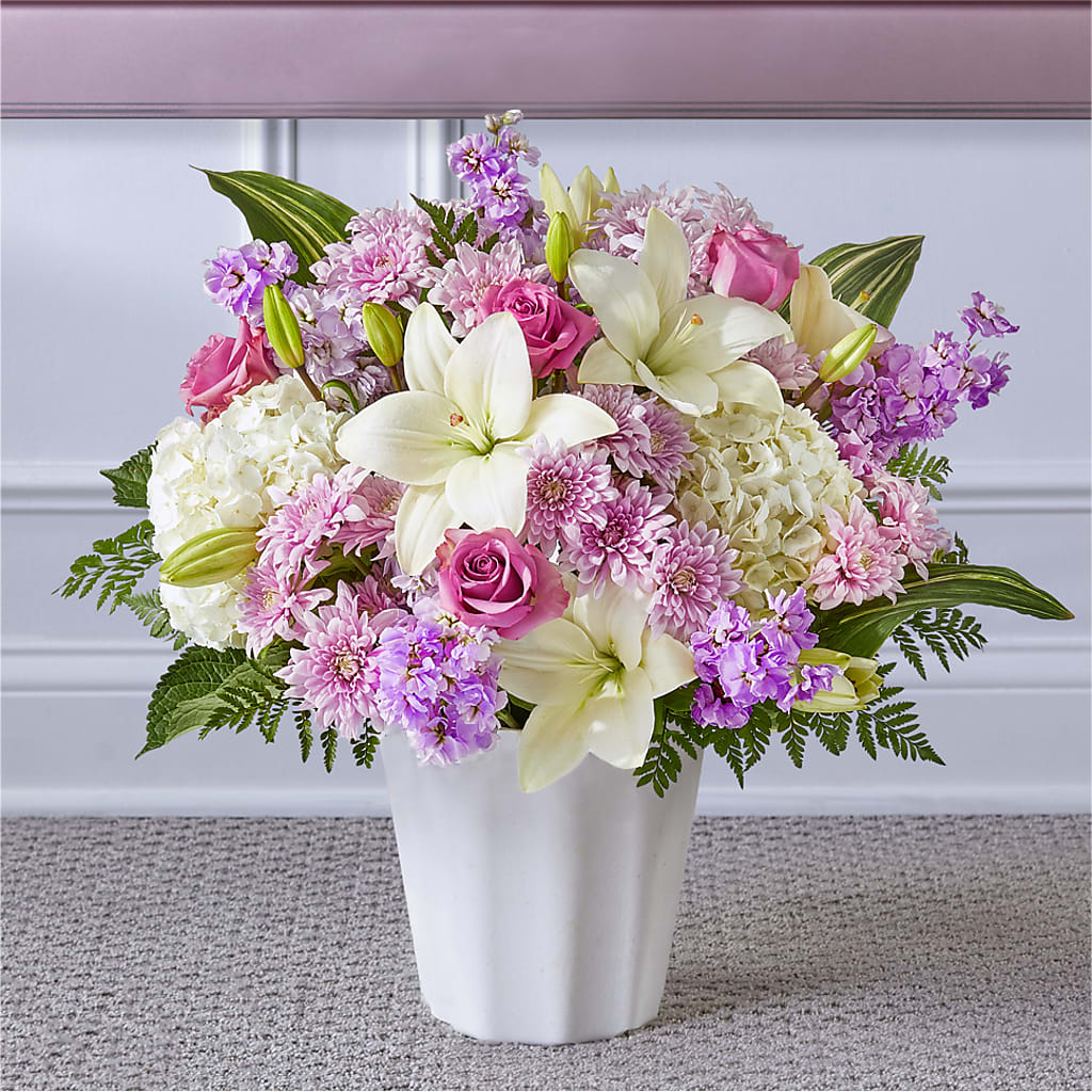 Heaven Sent Floor Basket – The Love Bug Flowers, Timmins ON