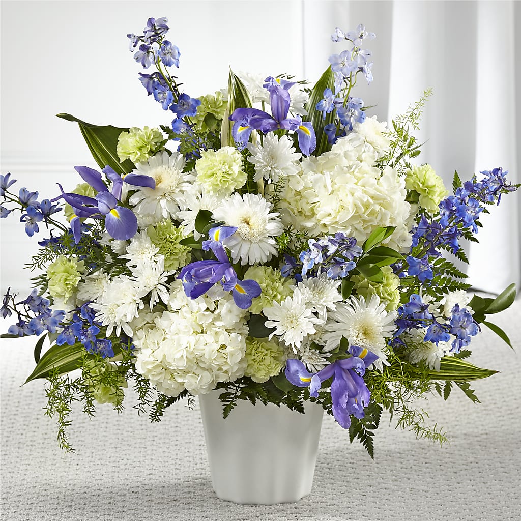 Soft Serenity Floor Basket – The Love Bug Flowers, Timmins ON