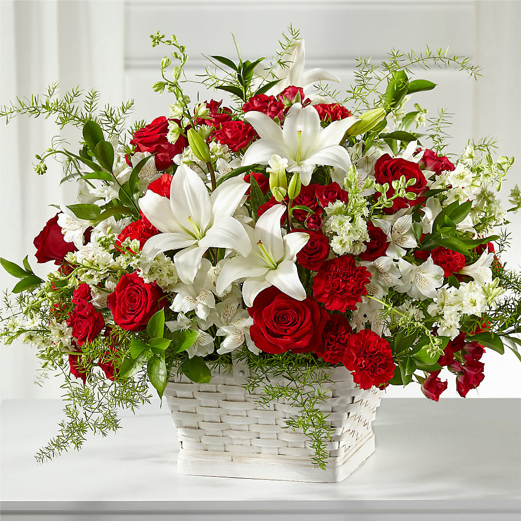 Sentiments of Love Arrangement – The Love Bug Flowers, Timmins ON