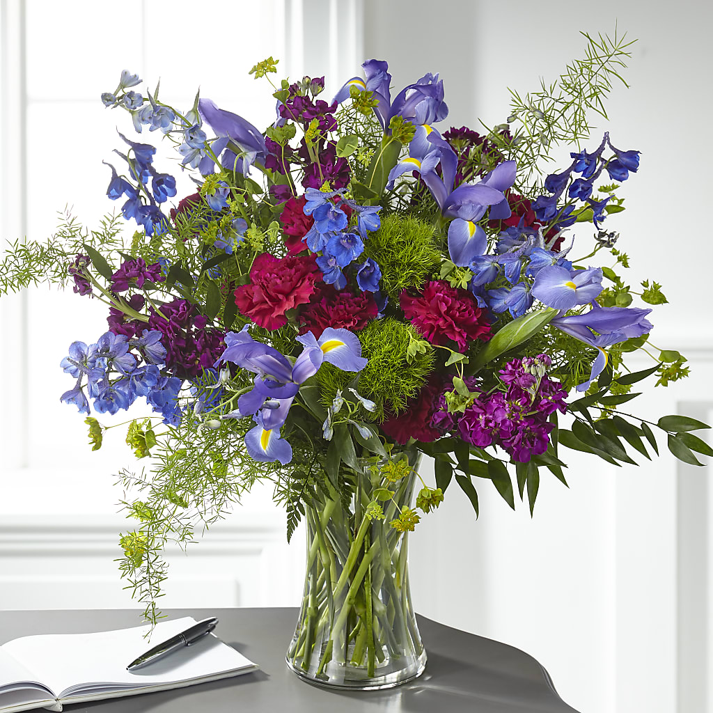 Giving Grace Bouquet – The Love Bug Flowers, Timmins ON
