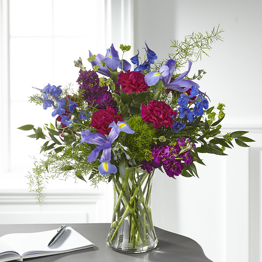 Giving Grace Bouquet – The Love Bug Flowers, Timmins ON
