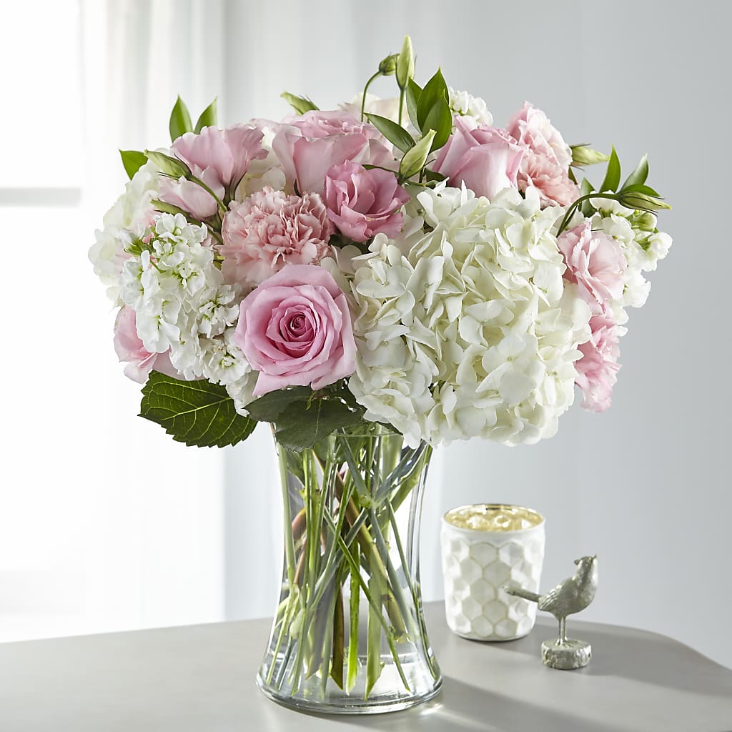Guiding Grace Bouquet – The Love Bug Flowers, Timmins ON