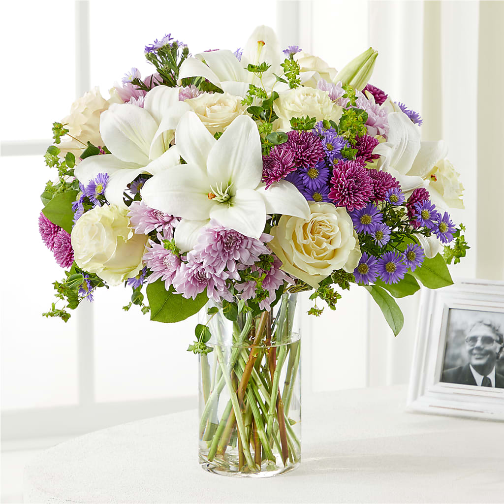 Wishing Peace Bouquet – The Love Bug Flowers, Timmins ON