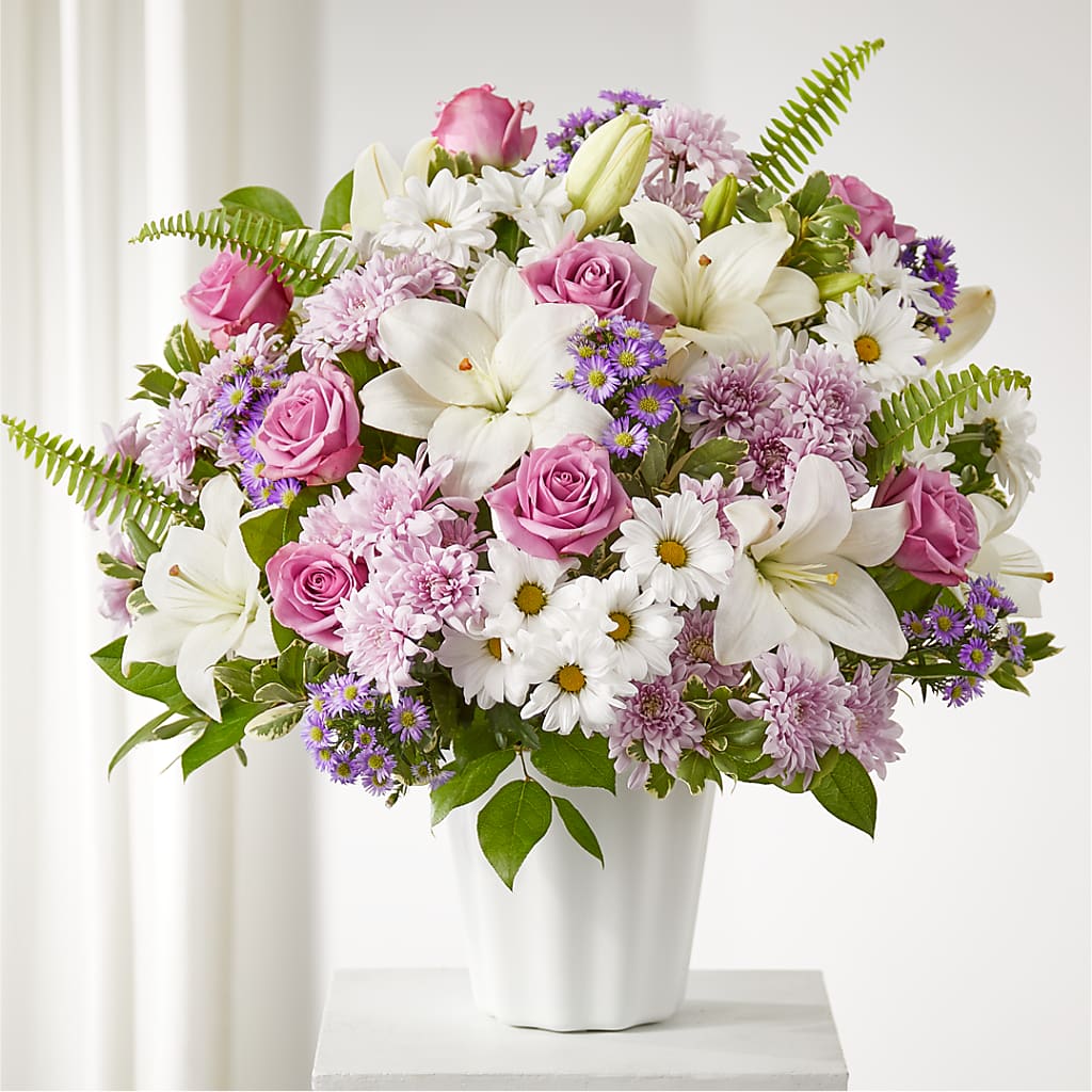 Warmest Thoughts Tabletop Basket – The Love Bug Flowers, Timmins ON