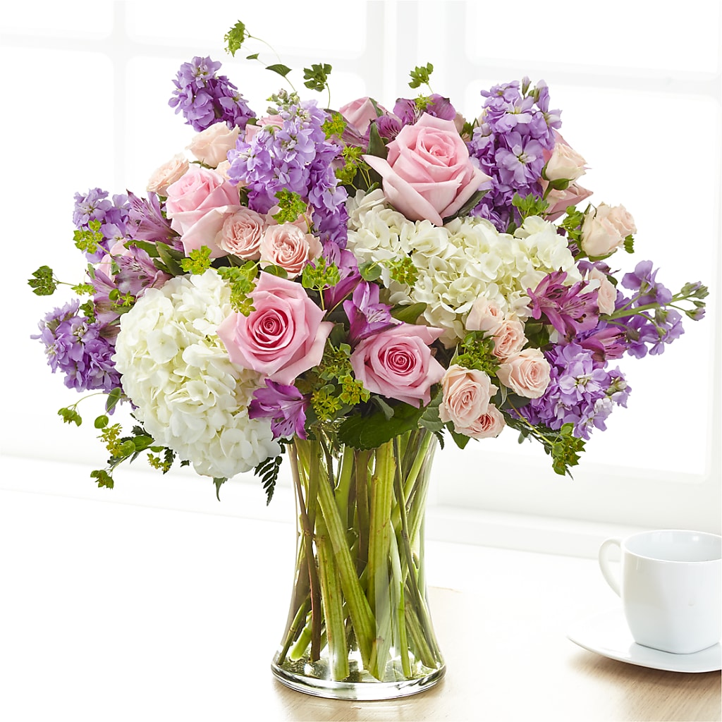 Shared Sentiment Bouquet – The Love Bug Flowers, Timmins ON