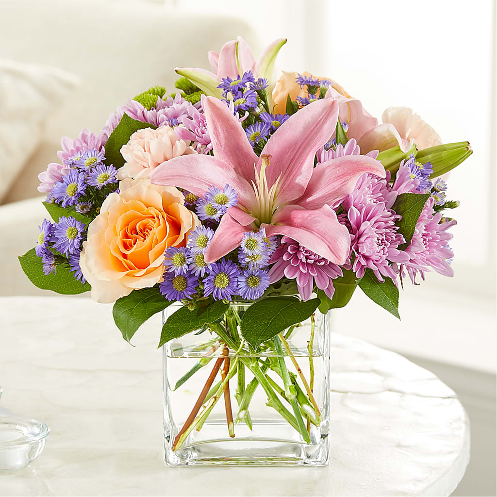 Delicate Details Bouquet – The Love Bug Flowers, Timmins ON