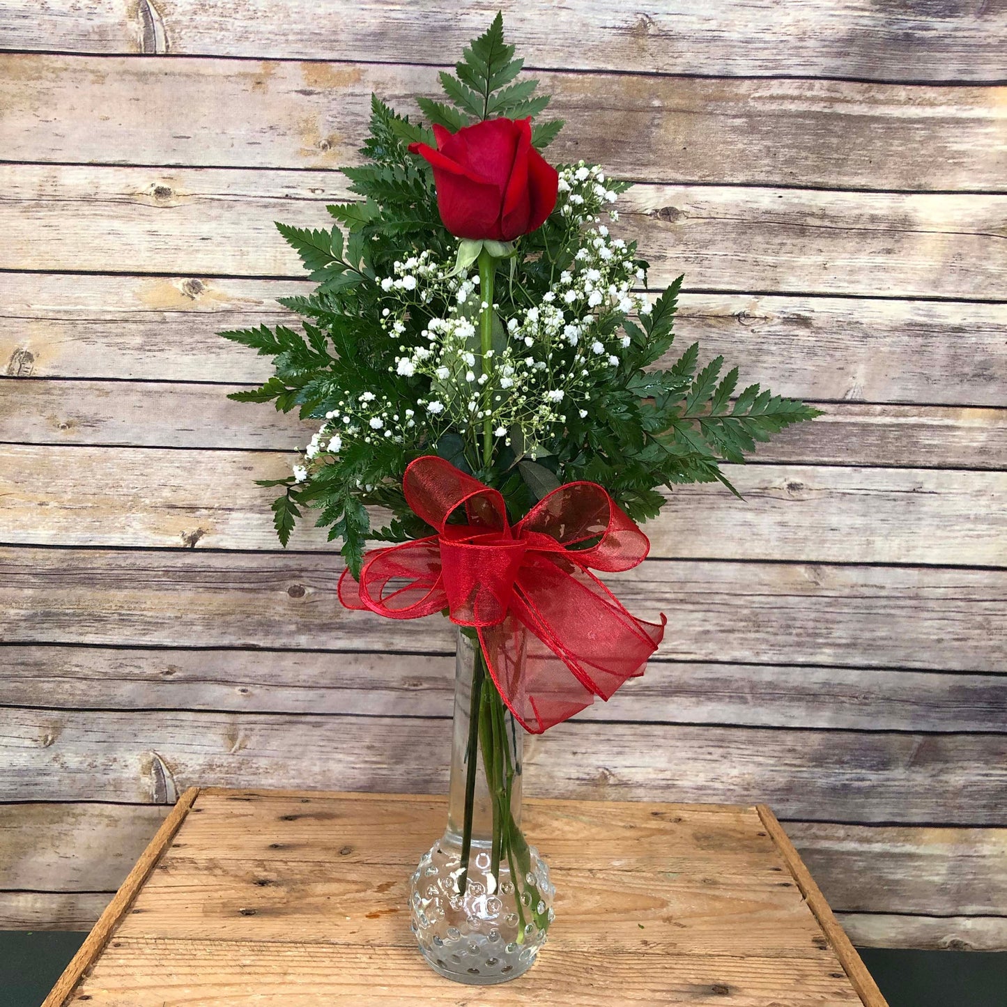 Single rose – The Love Bug Flowers, Timmins ON