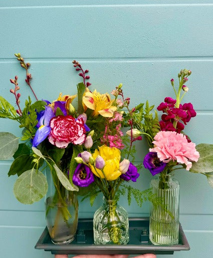 Mini Cute Designer Choice Bouquet – The Love Bug Flowers, Timmins ON