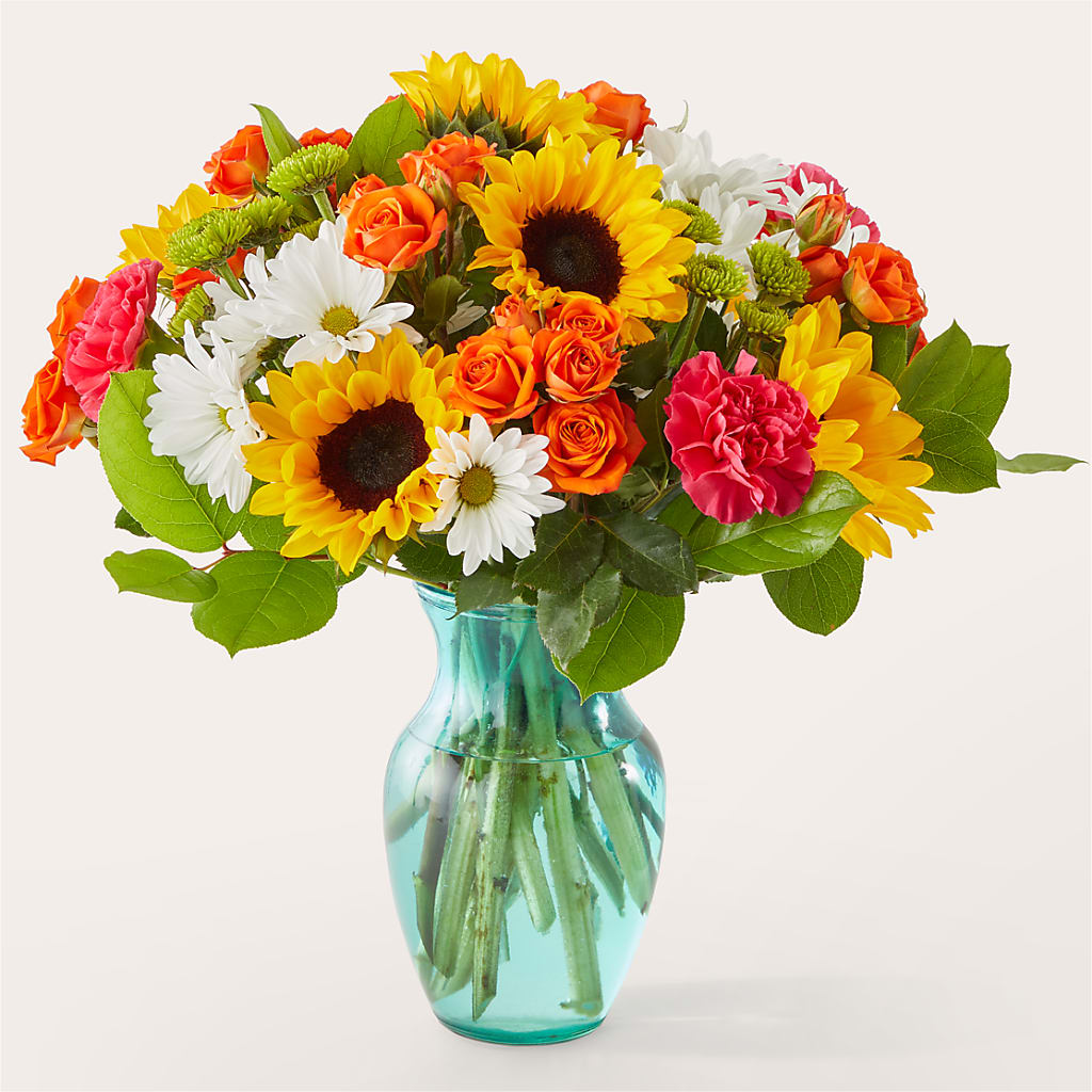 Sun-drenched Blooms Bouquet – The Love Bug Flowers, Timmins ON
