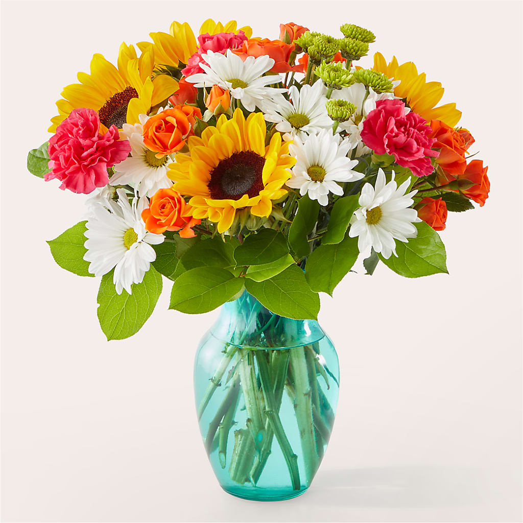 Sun-drenched Blooms Bouquet – The Love Bug Flowers, Timmins ON