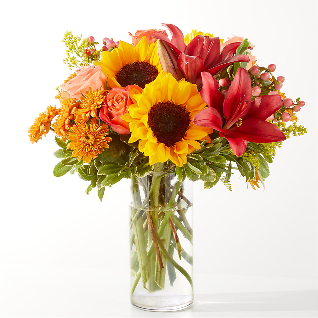 Acorn Lane Bouquet – The Love Bug Flowers, Timmins ON