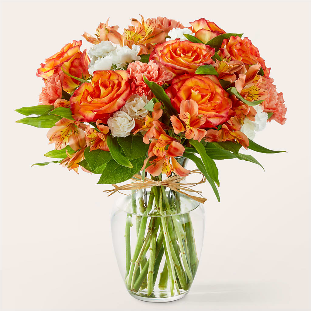 Apricot Glow Bouquet – The Love Bug Flowers, Timmins ON