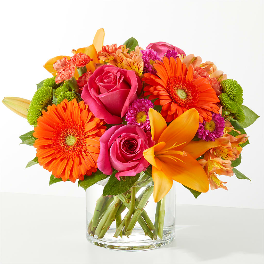 Soiree Bouquet – The Love Bug Flowers, Timmins ON