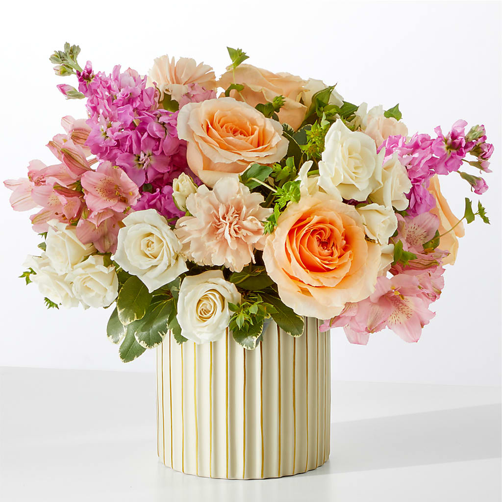 Paradise Bouquet with Ivory Vase – The Love Bug Flowers, Timmins ON