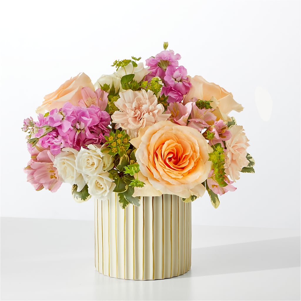 Paradise Bouquet with Ivory Vase – The Love Bug Flowers, Timmins ON
